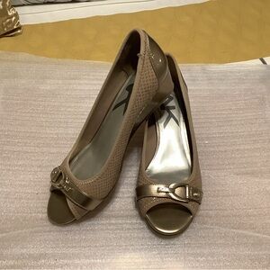 Anne Klein Tan Peep-Toe Heels with Buckle